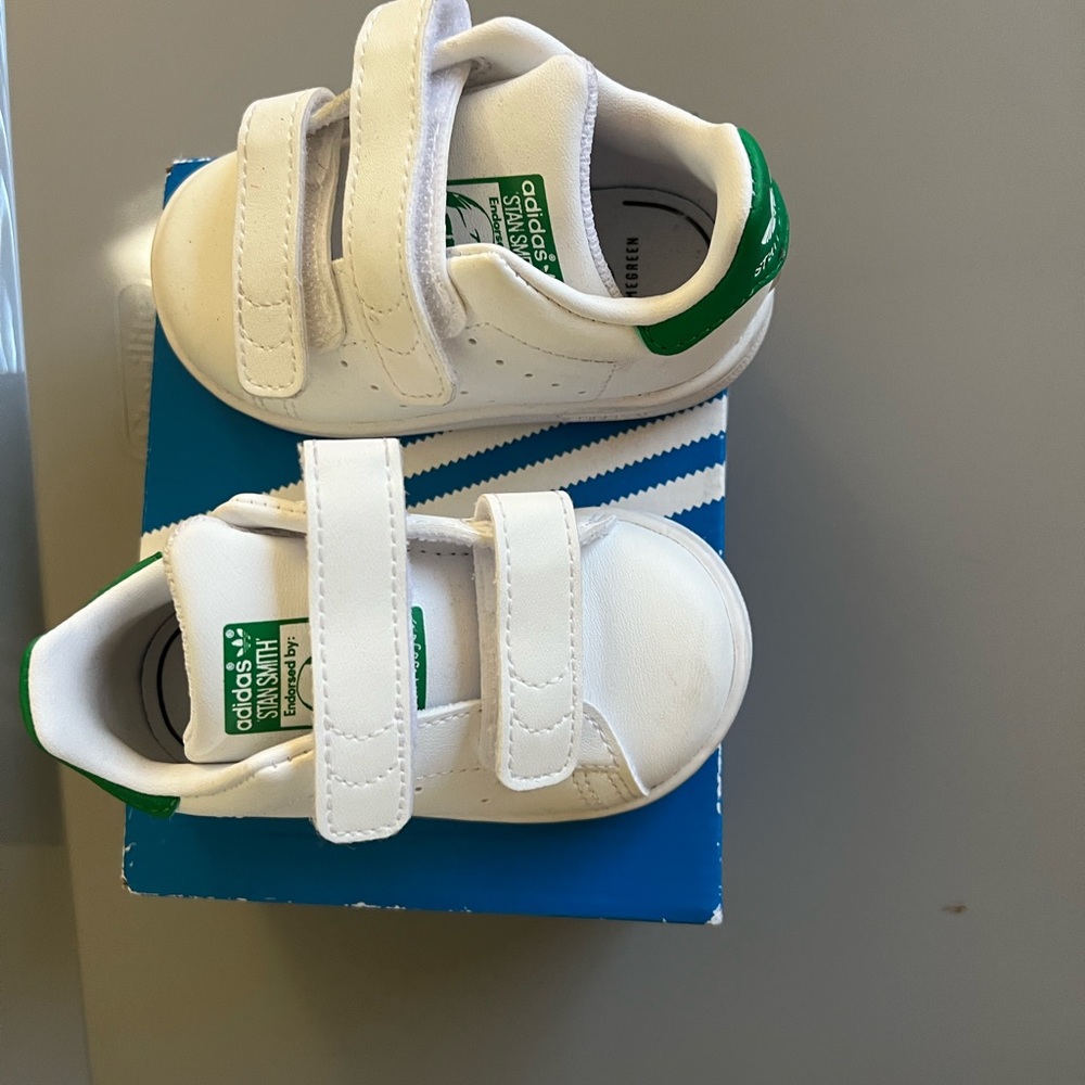 Baby shoes